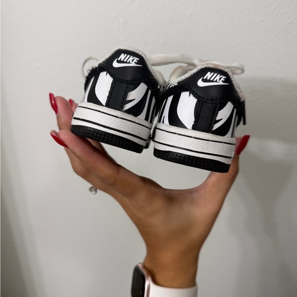 Nike Kids Zebra Print Black and White Sneakers - Picture 4 of 9